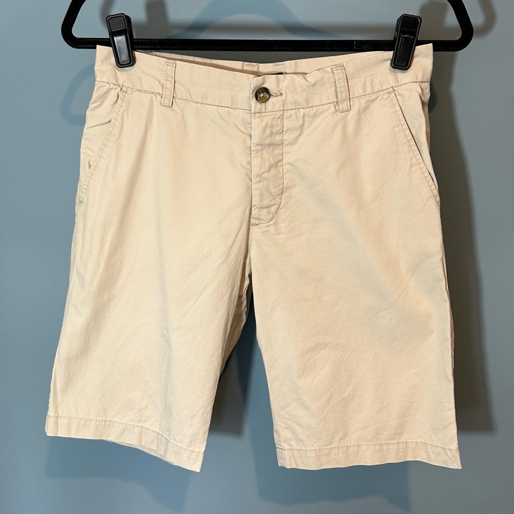 H&M Lightweight Regular Fit Shorts in Light Khaki